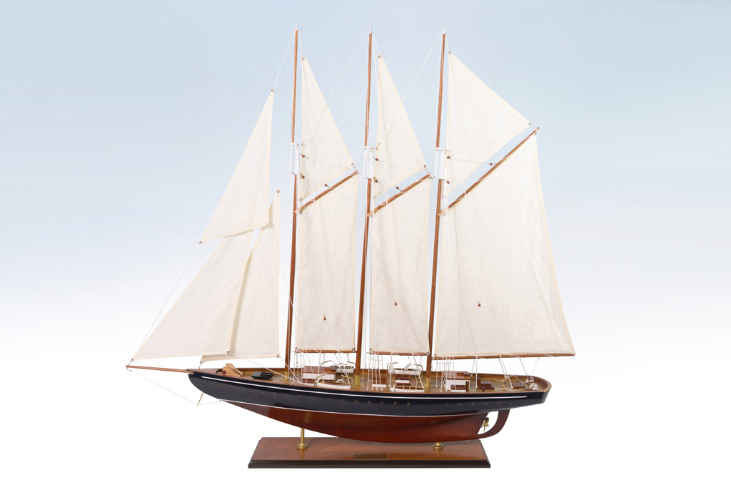 WOODEN MODEL SAILING YACHT BOAT ENDEAVOUR 80CM HANDMADE REPLICA GREAT GIFT DECOR