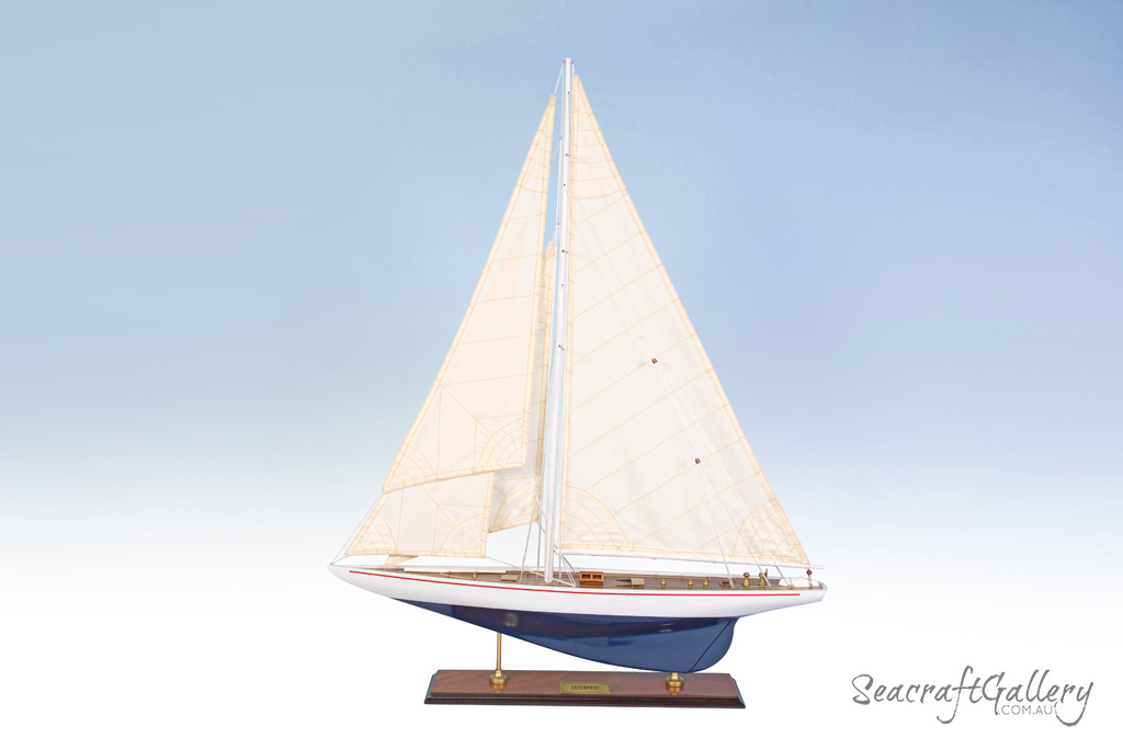 WOODEN MODEL SAILING YACHT BOAT ENDEAVOUR 80CM HANDMADE REPLICA GREAT GIFT DECOR