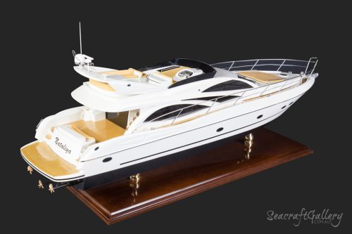 Sunseeker Manhattan 64 Motor Wooden Yacht Model for Sale