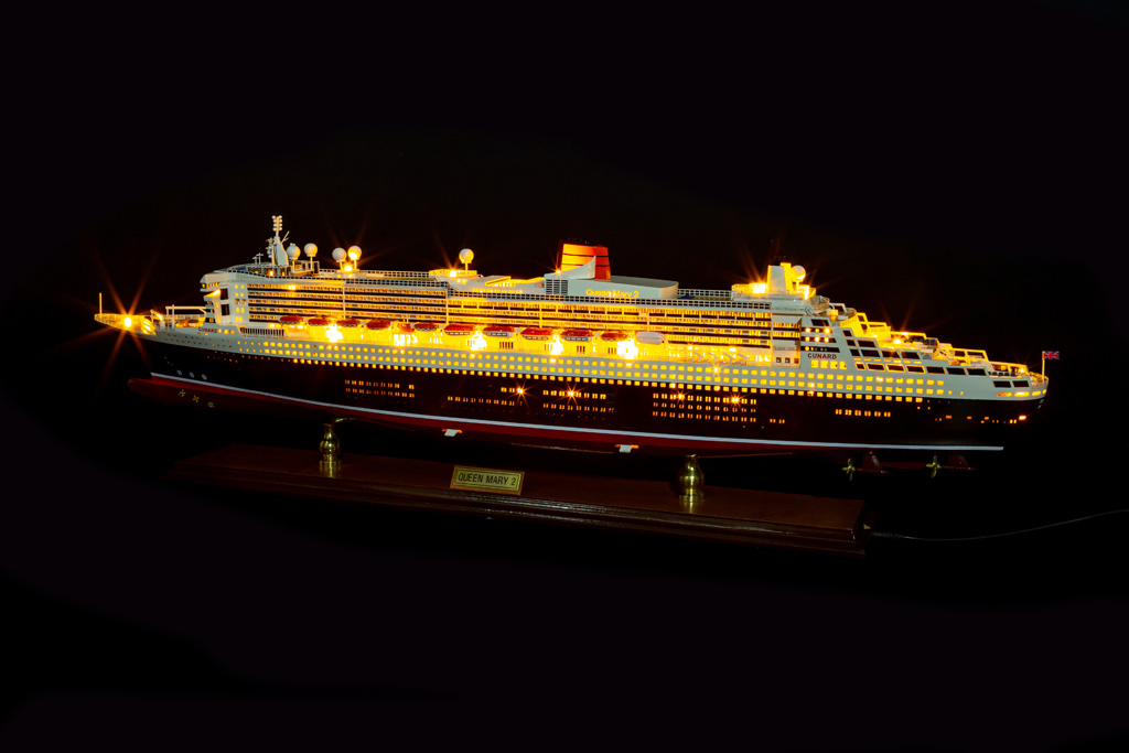 Queen mary ship toy outlet